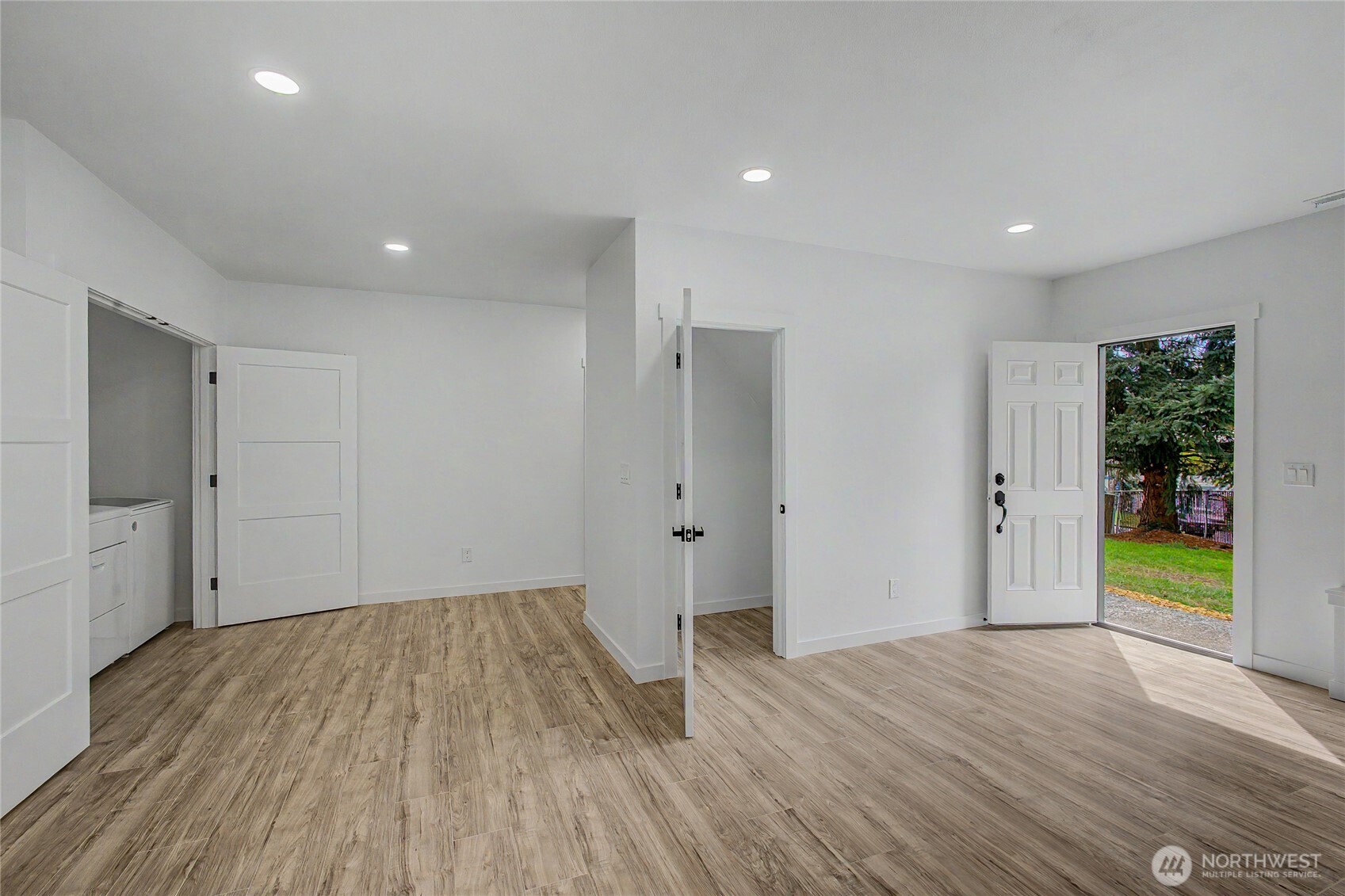 24717 S 35th Avenue , Kent, WA 98032