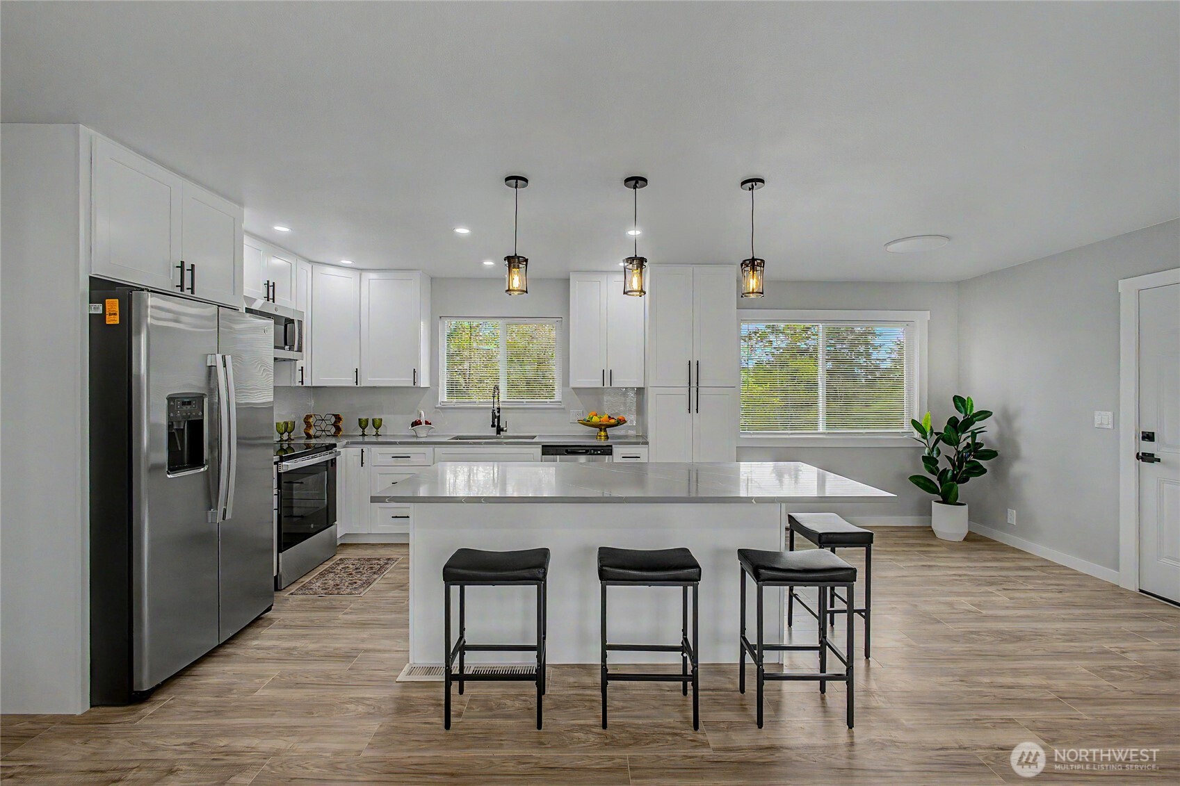 24717 S 35th Avenue , Kent, WA 98032