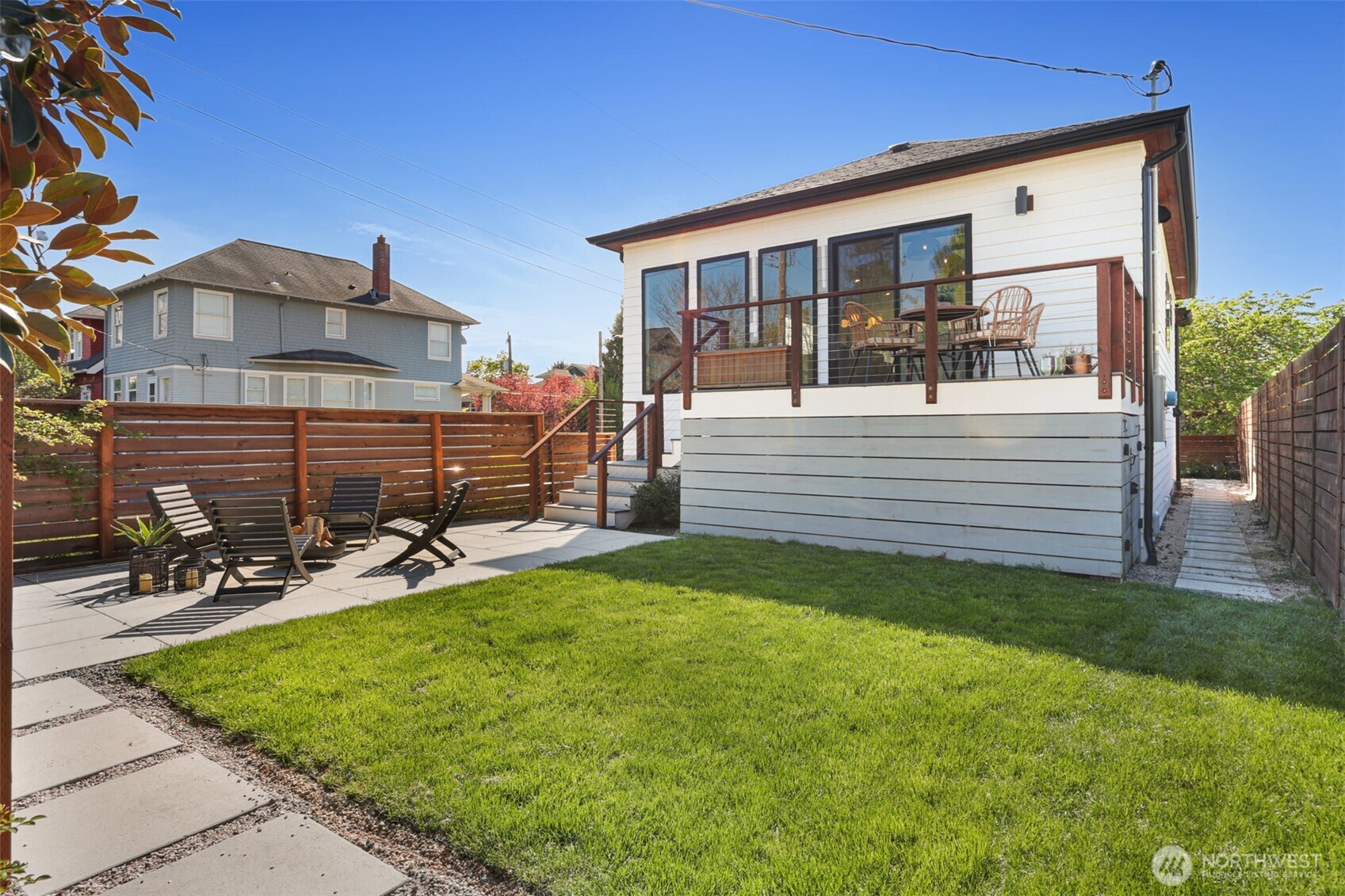 800 32nd Avenue , Seattle, WA 98122
