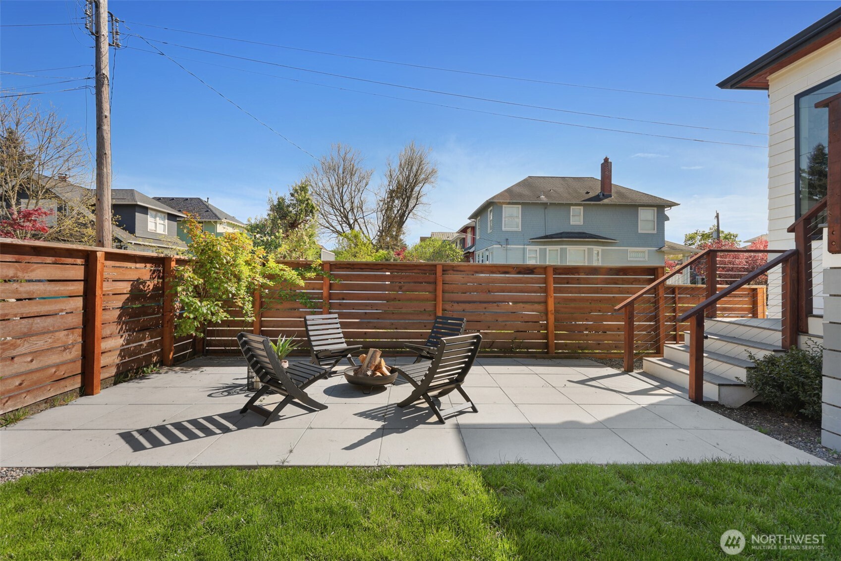 800 32nd Avenue , Seattle, WA 98122