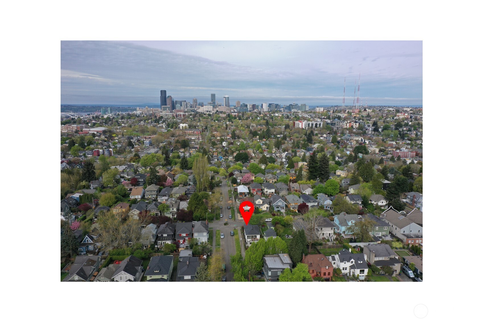 800 32nd Avenue , Seattle, WA 98122