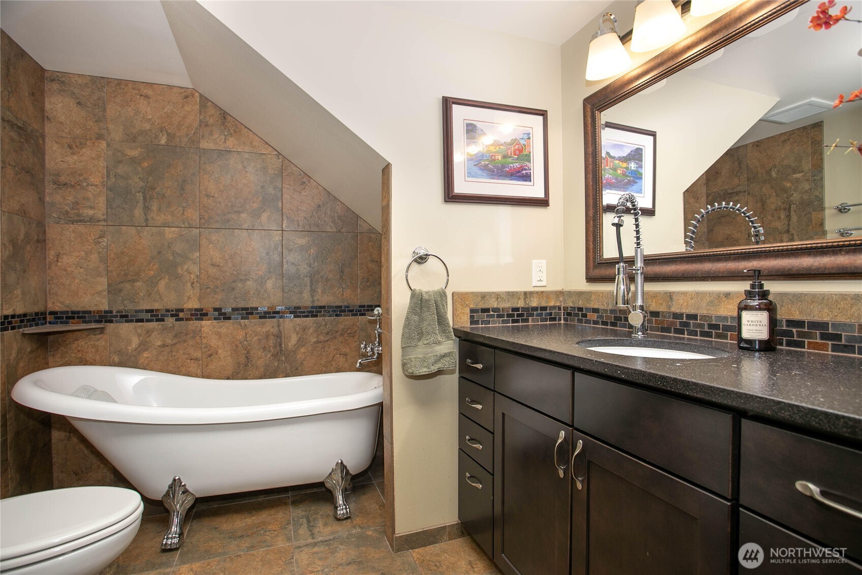 1082 W Smith , Bellingham, WA 98226