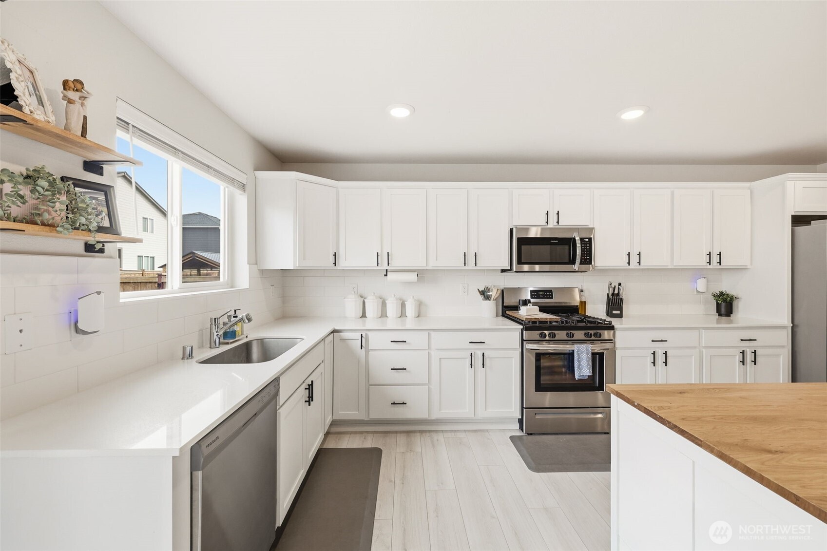 19805 136th Avenue E, Graham, WA 98338