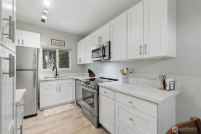 5804 200th Street SW #C, Lynnwood, WA 98036 - Photo 4