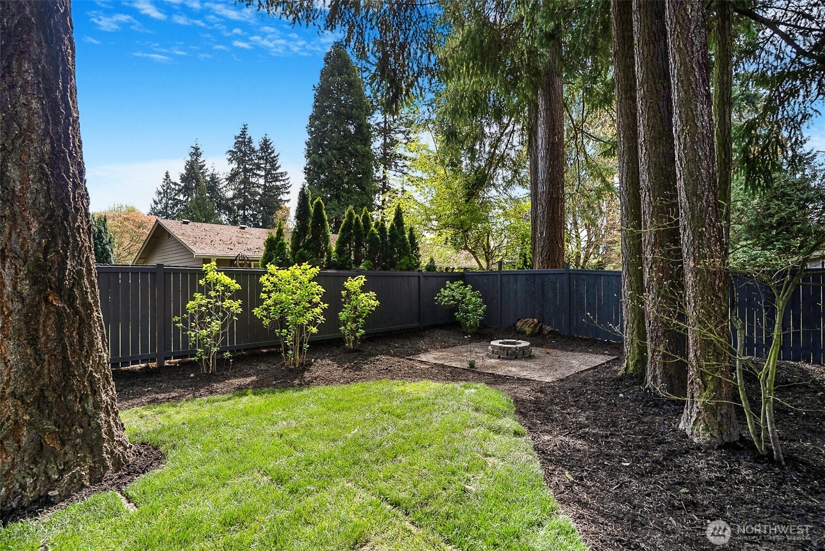 14048 108th Avenue NE, Kirkland, WA 98034