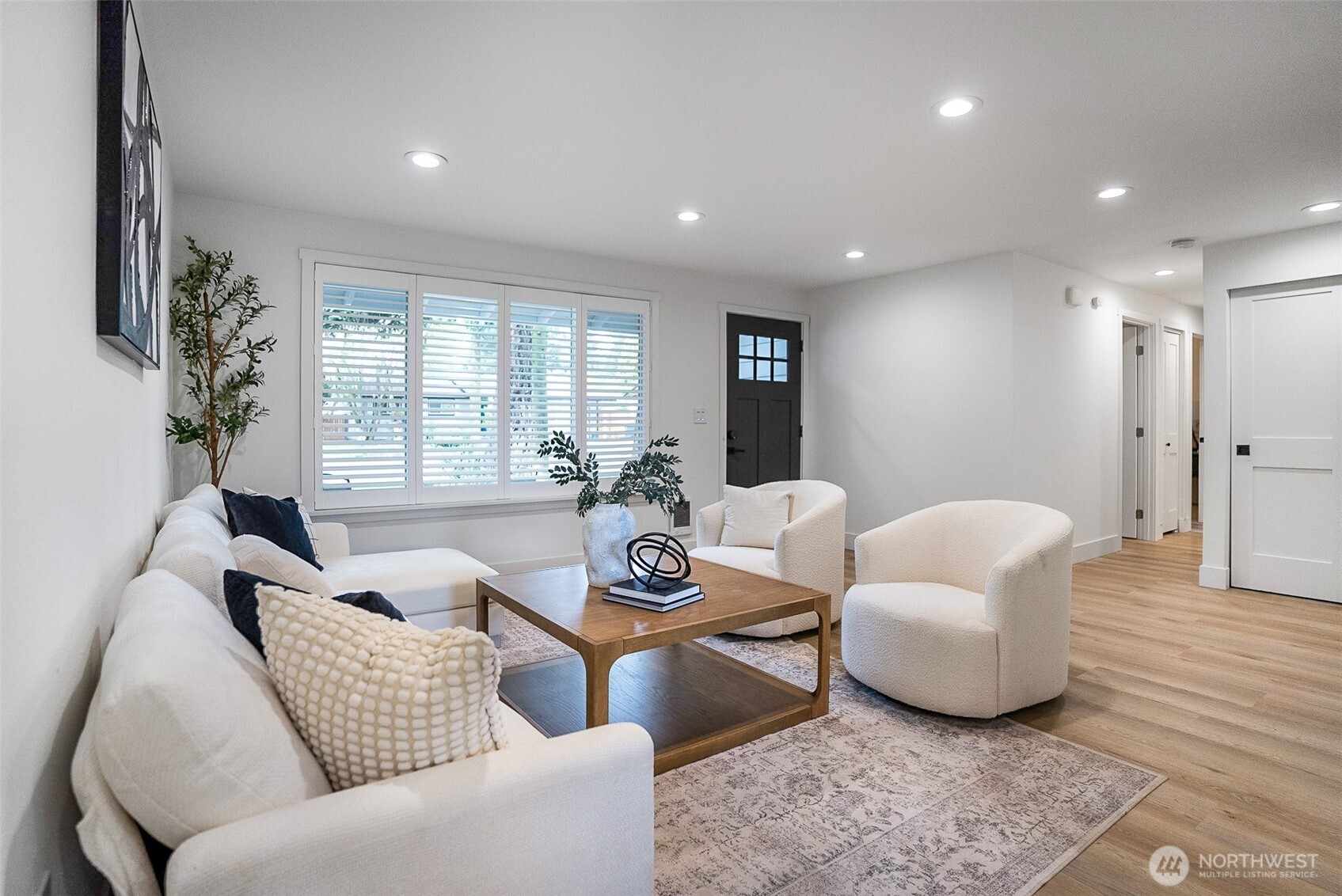 14048 108th Avenue NE, Kirkland, WA 98034