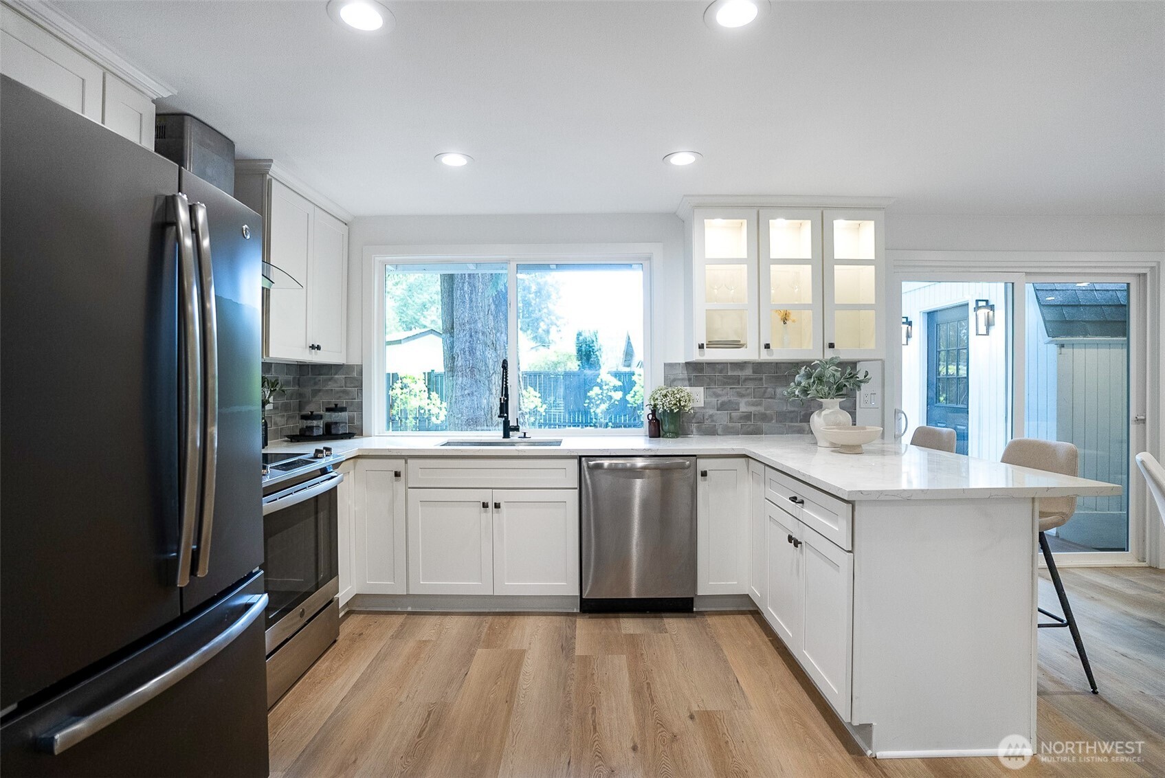 14048 108th Avenue NE, Kirkland, WA 98034