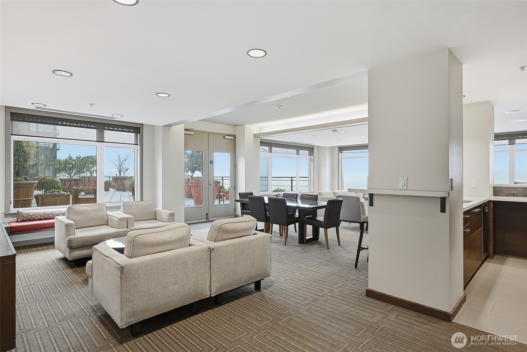 2607 Western Avenue #552, Seattle, WA 98121