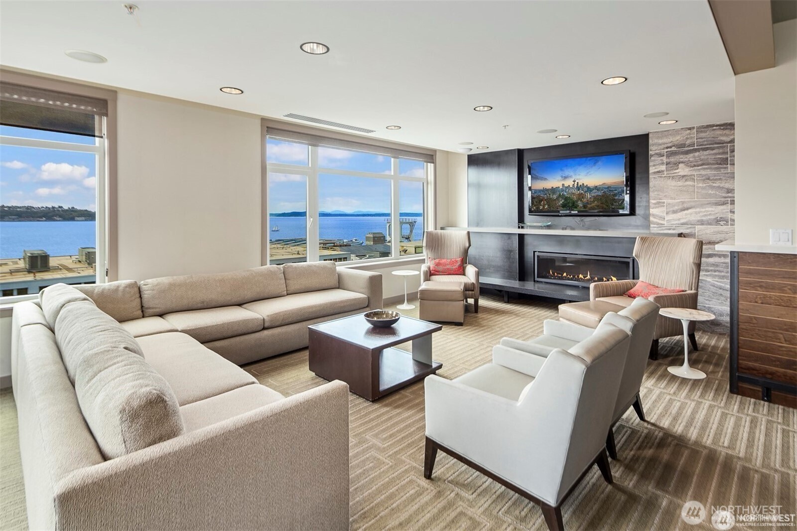2607 Western Avenue #552, Seattle, WA 98121