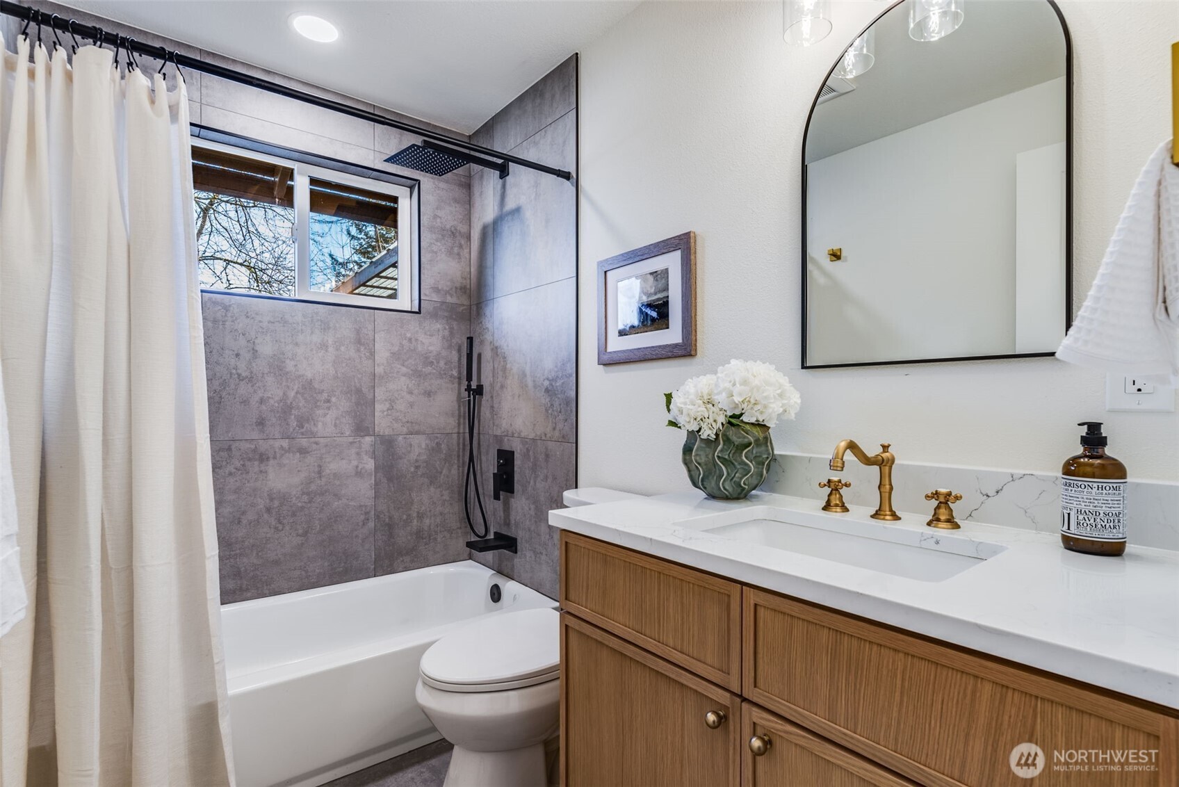 34020 39th Avenue S, Auburn, WA 98001-9581