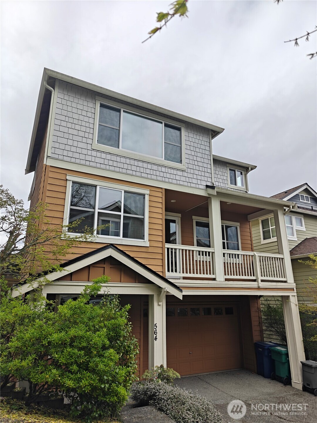 564 MOUNTAIN VIEW Lane NW, Issaquah, WA 98027