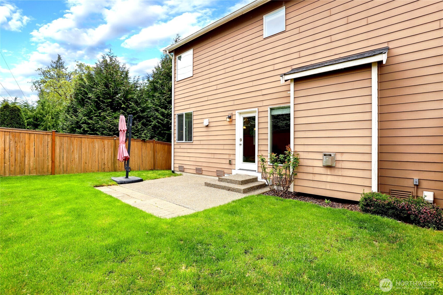 6366 Juanita Circle NE, Bremerton, WA 98311