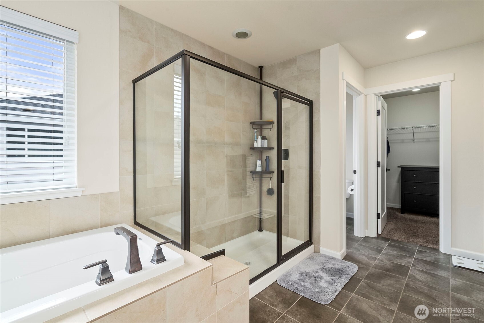 13801 62nd Avenue Ct E, Puyallup, WA 98373