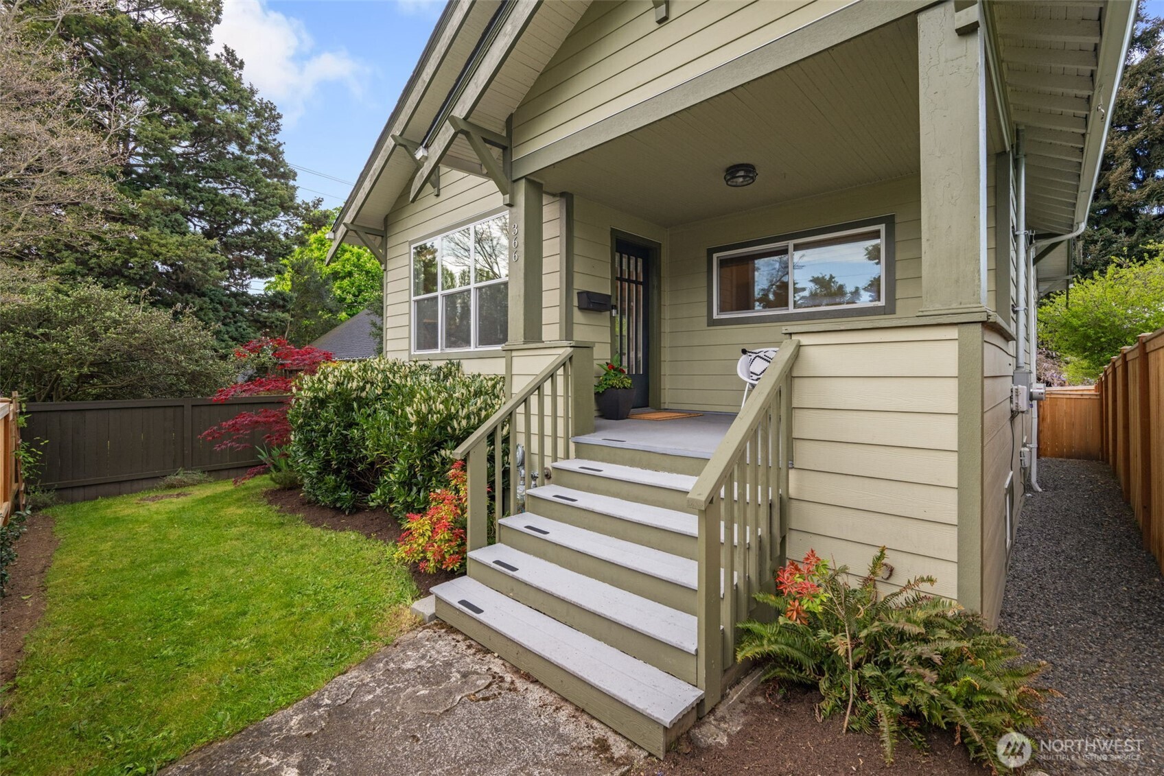 366 NW 47th Street , Seattle, WA 98107