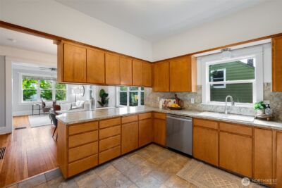 366 NW 47th Street , Seattle, WA 98107 - Photo 16