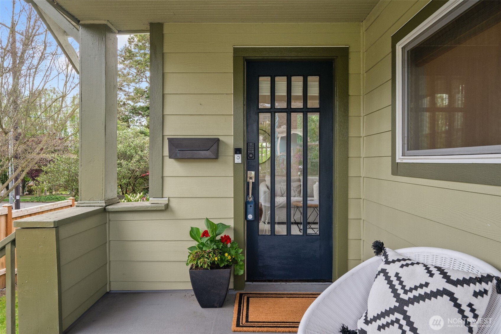 366 NW 47th Street , Seattle, WA 98107