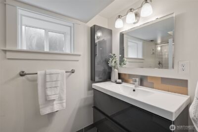 366 NW 47th Street , Seattle, WA 98107 - Photo 29