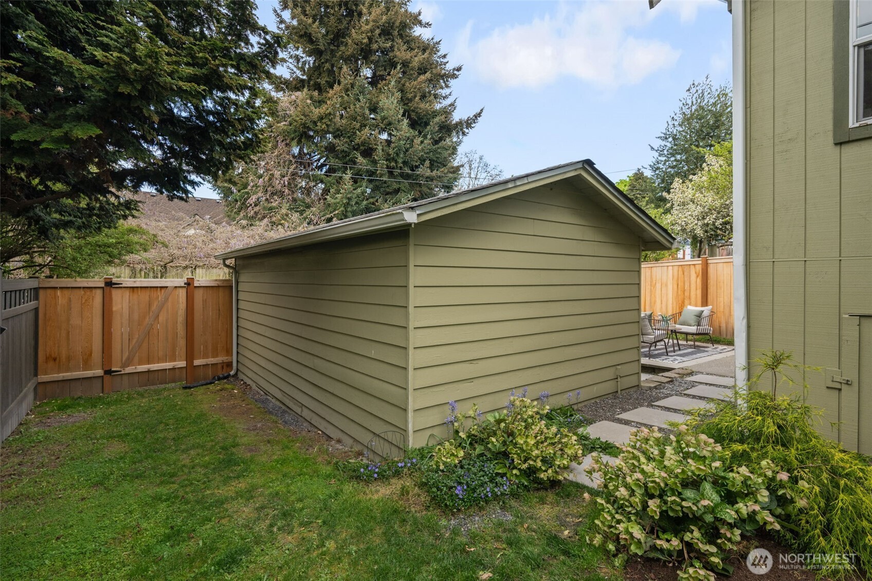 366 NW 47th Street , Seattle, WA 98107