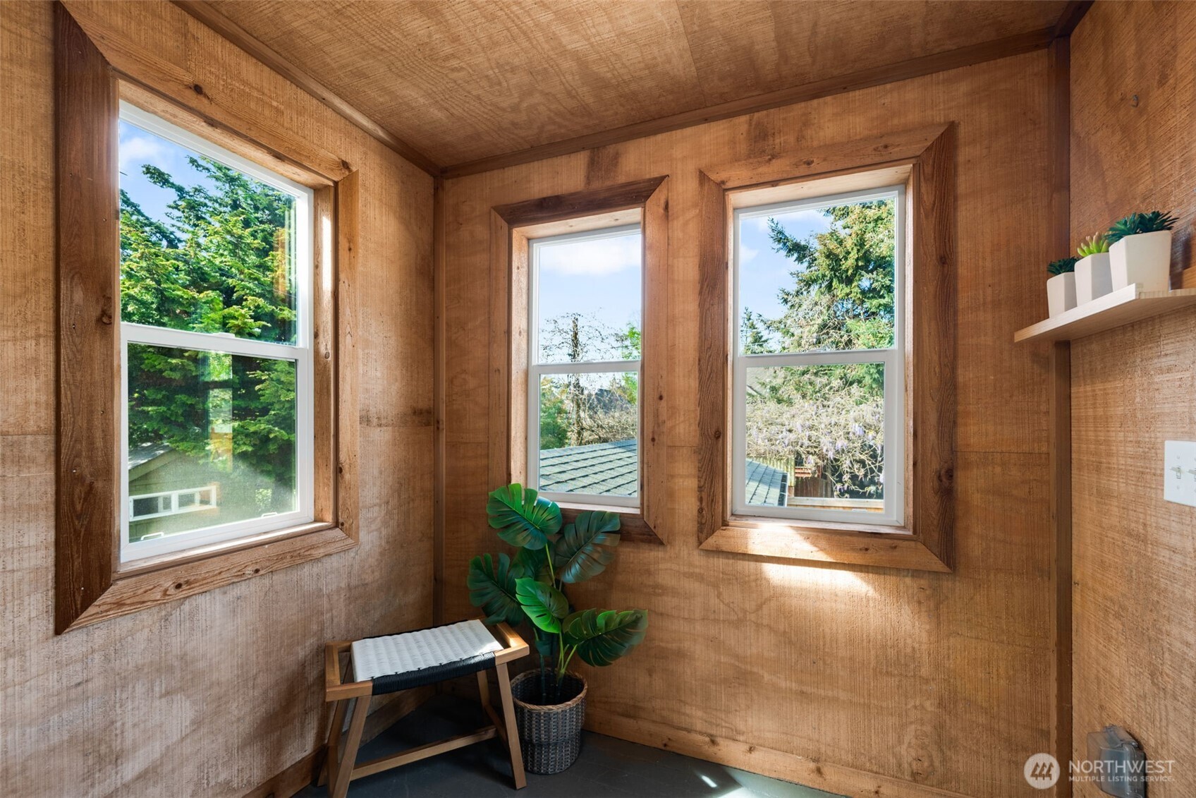 366 NW 47th Street , Seattle, WA 98107