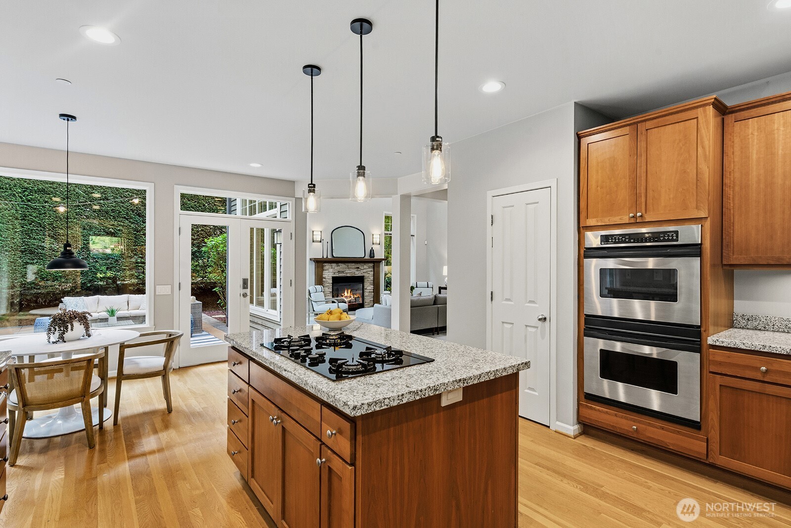 6323 NE 130th Place , Kirkland, WA 98034