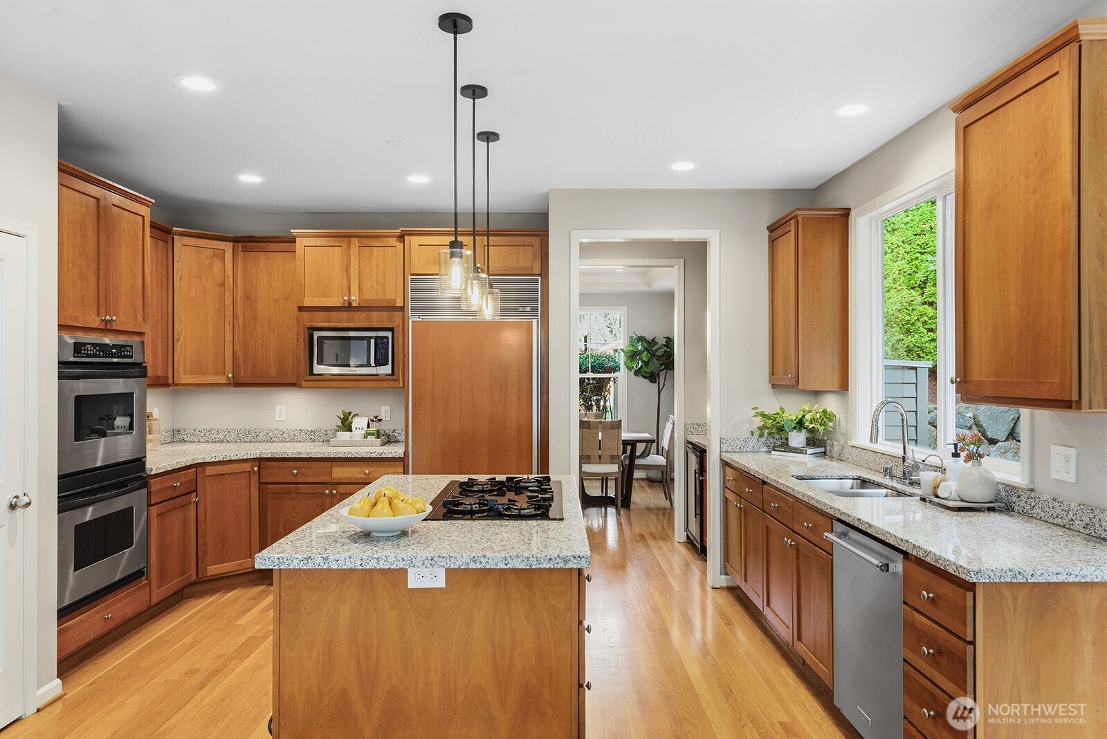 6323 NE 130th Place , Kirkland, WA 98034