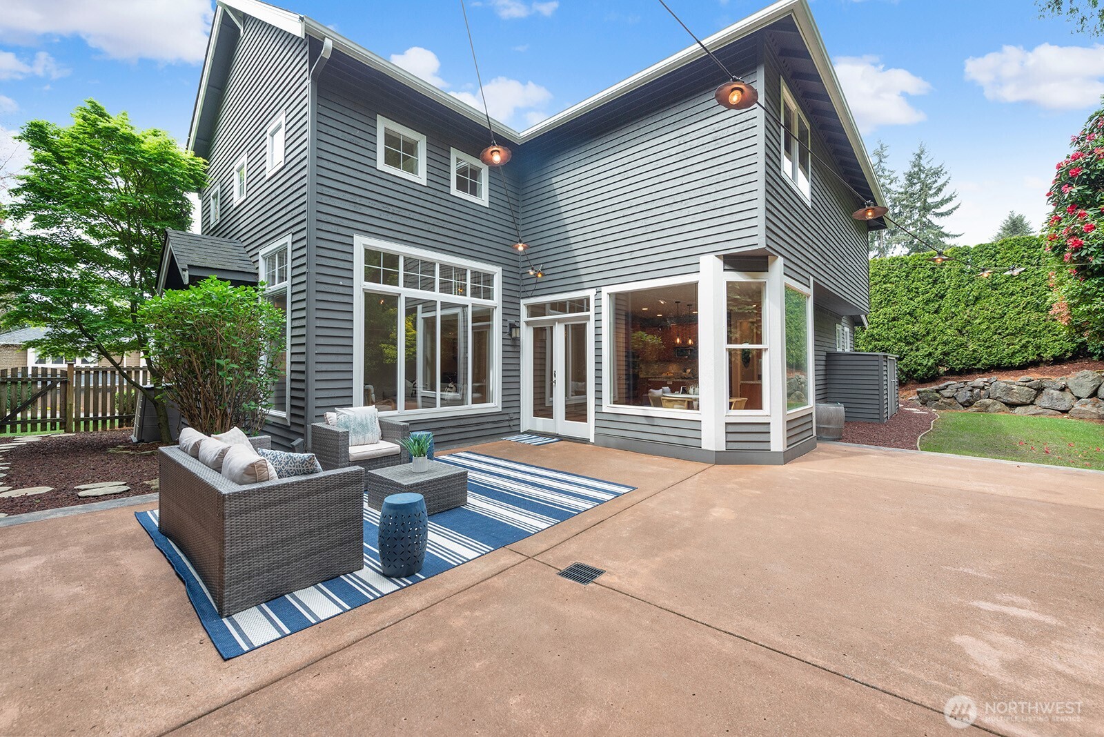 6323 NE 130th Place , Kirkland, WA 98034