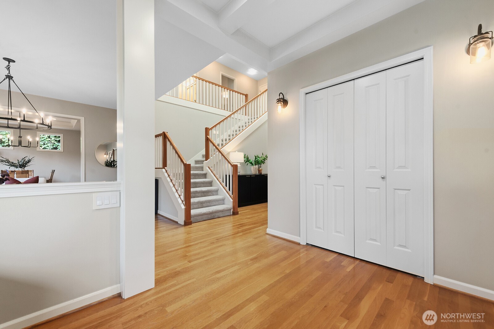 6323 NE 130th Place , Kirkland, WA 98034
