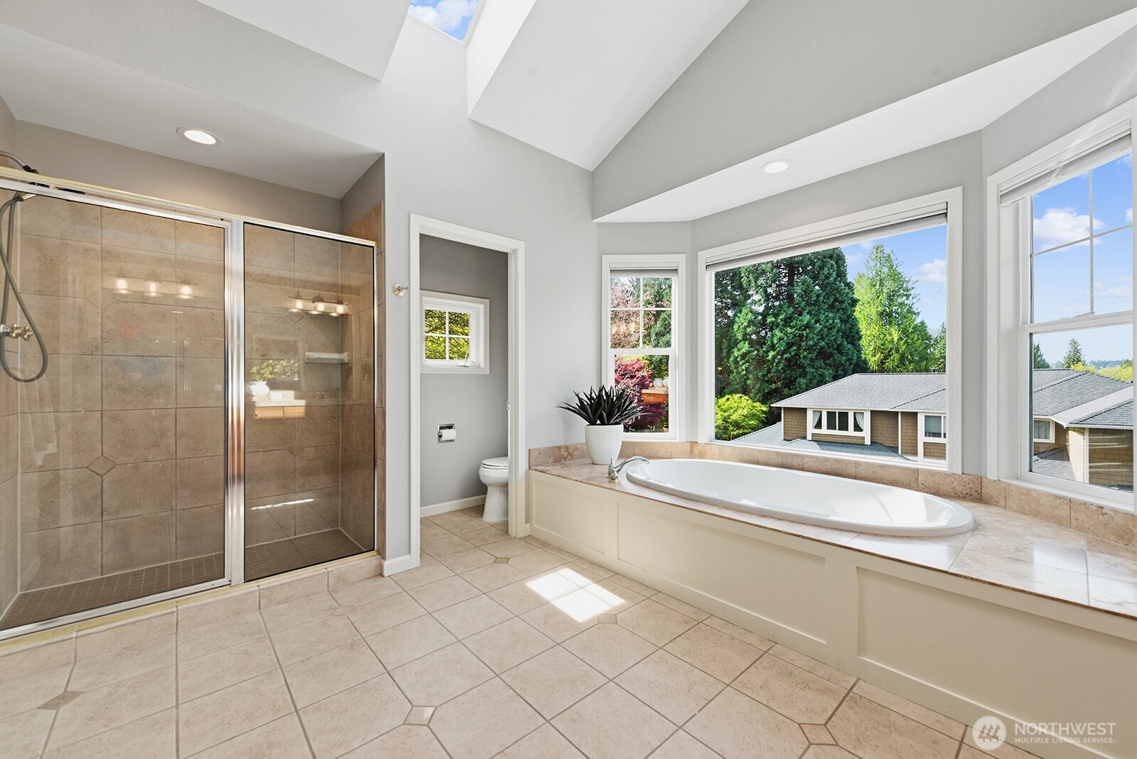 6323 NE 130th Place , Kirkland, WA 98034