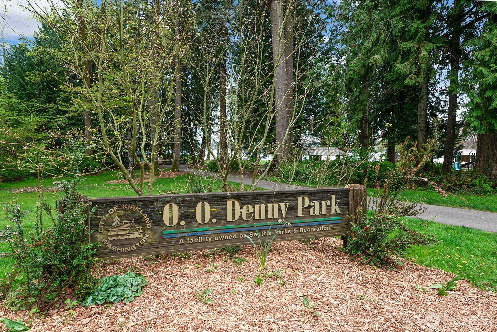 6323 NE 130th Place , Kirkland, WA 98034