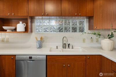 10624 Rainier Avenue S, Seattle, WA 98178 - Photo 11