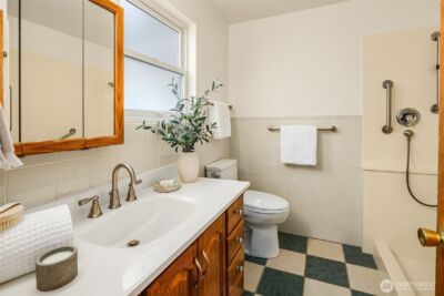 10624 Rainier Avenue S, Seattle, WA 98178 - Photo 20