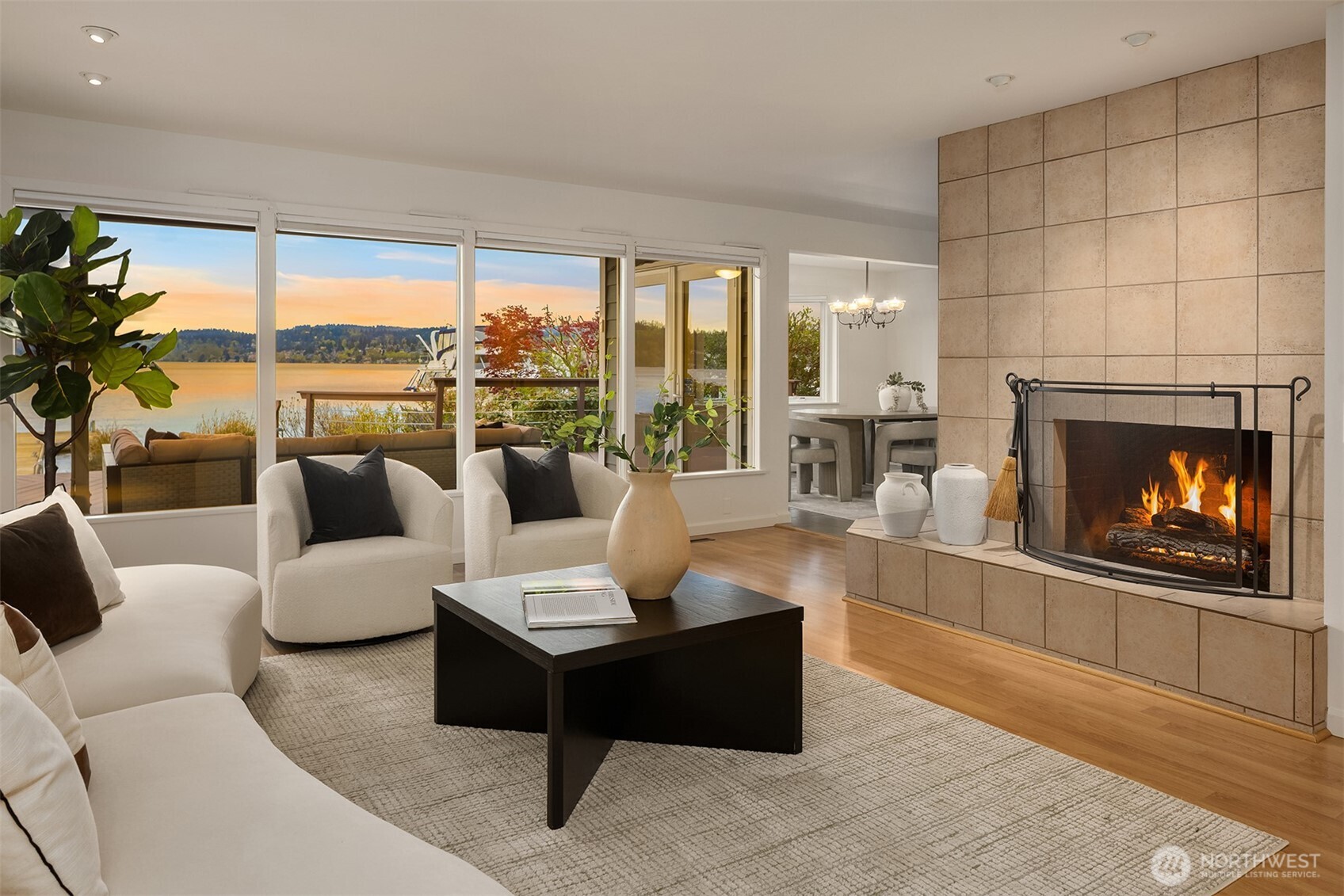 10624 Rainier Avenue S, Seattle, WA 98178