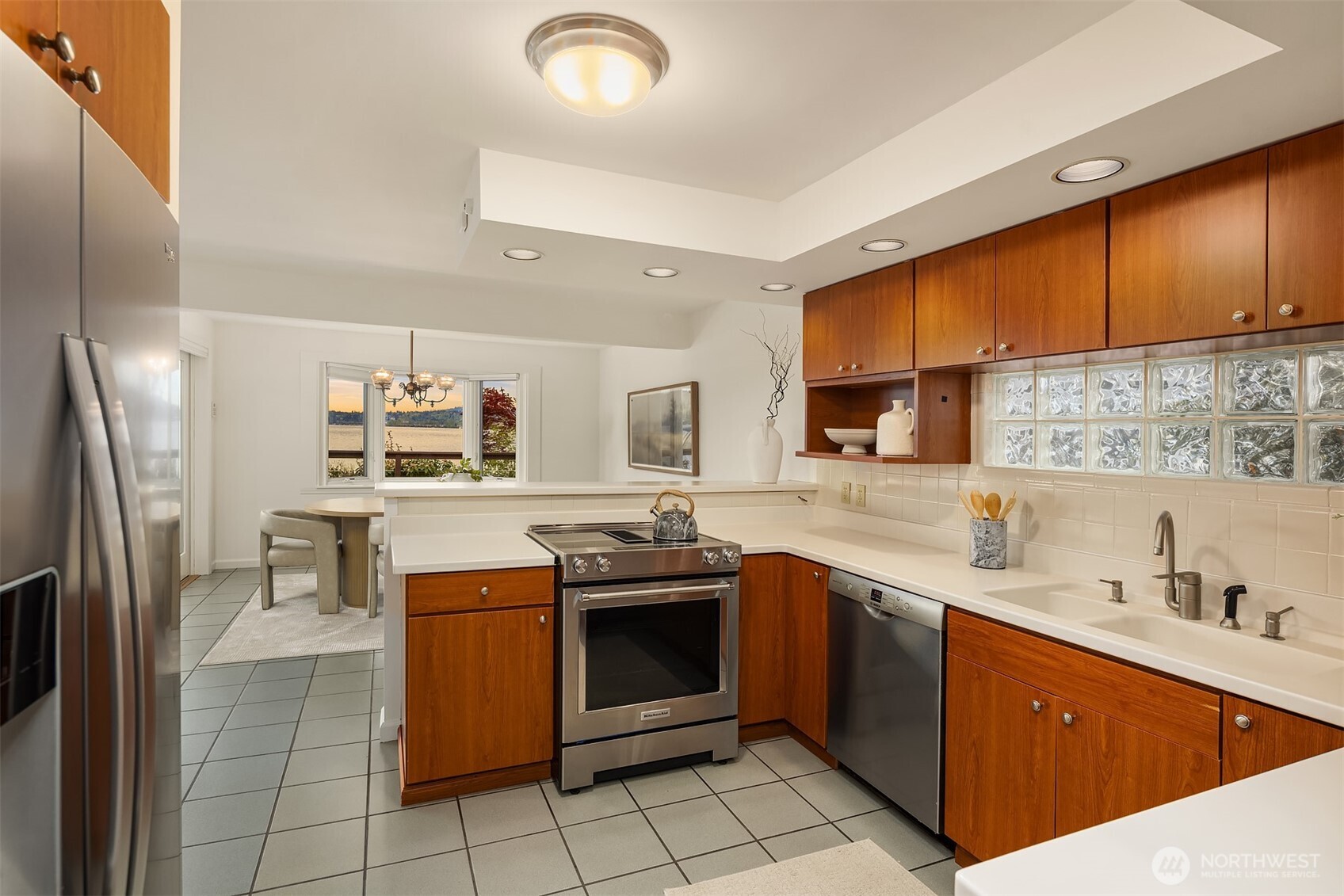 10624 Rainier Avenue S, Seattle, WA 98178