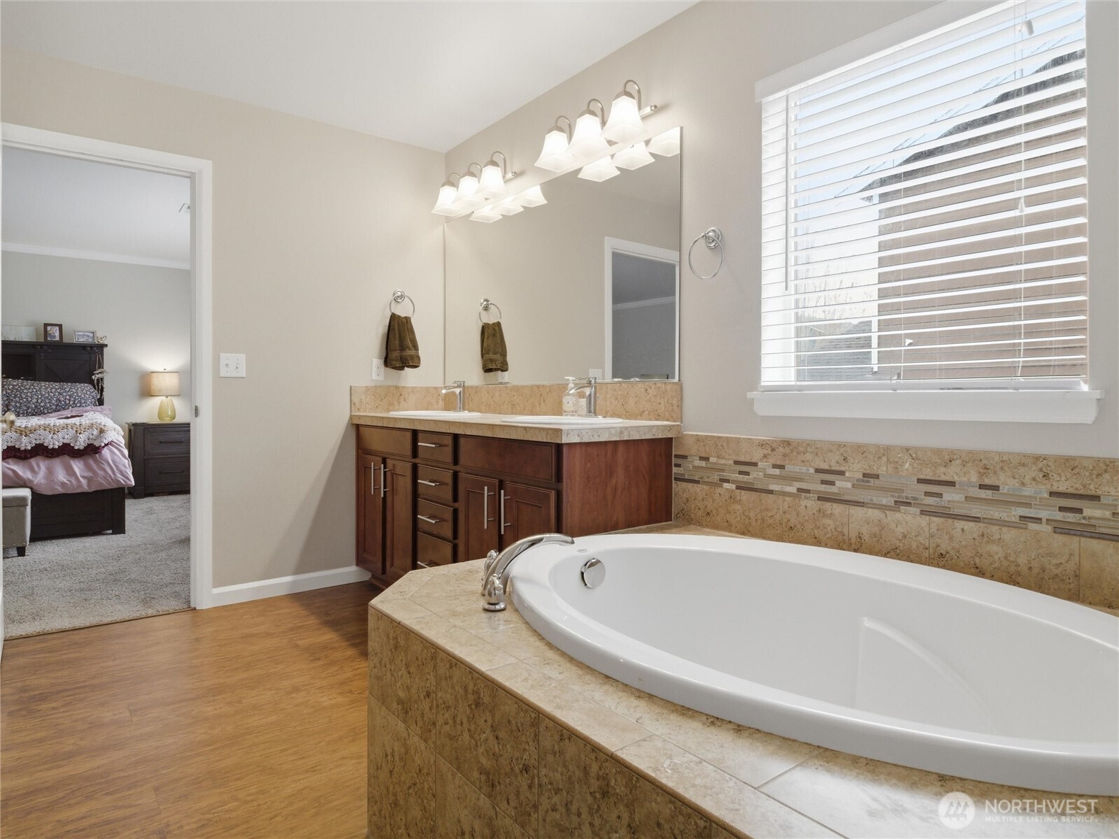 15409 79th Avenue E, Puyallup, WA 98375