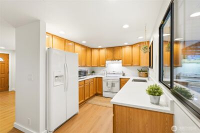 3507 NE 8th Street , Renton, WA 98056 - Photo 8