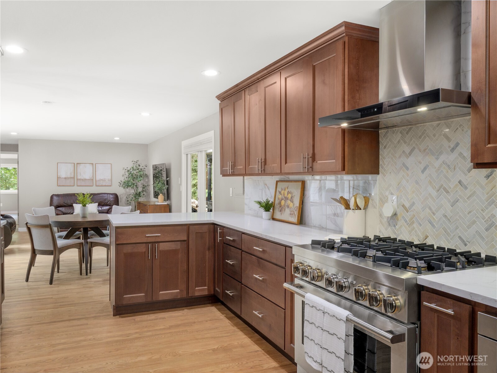 15245 260th Avenue SE, Issaquah, WA 98027