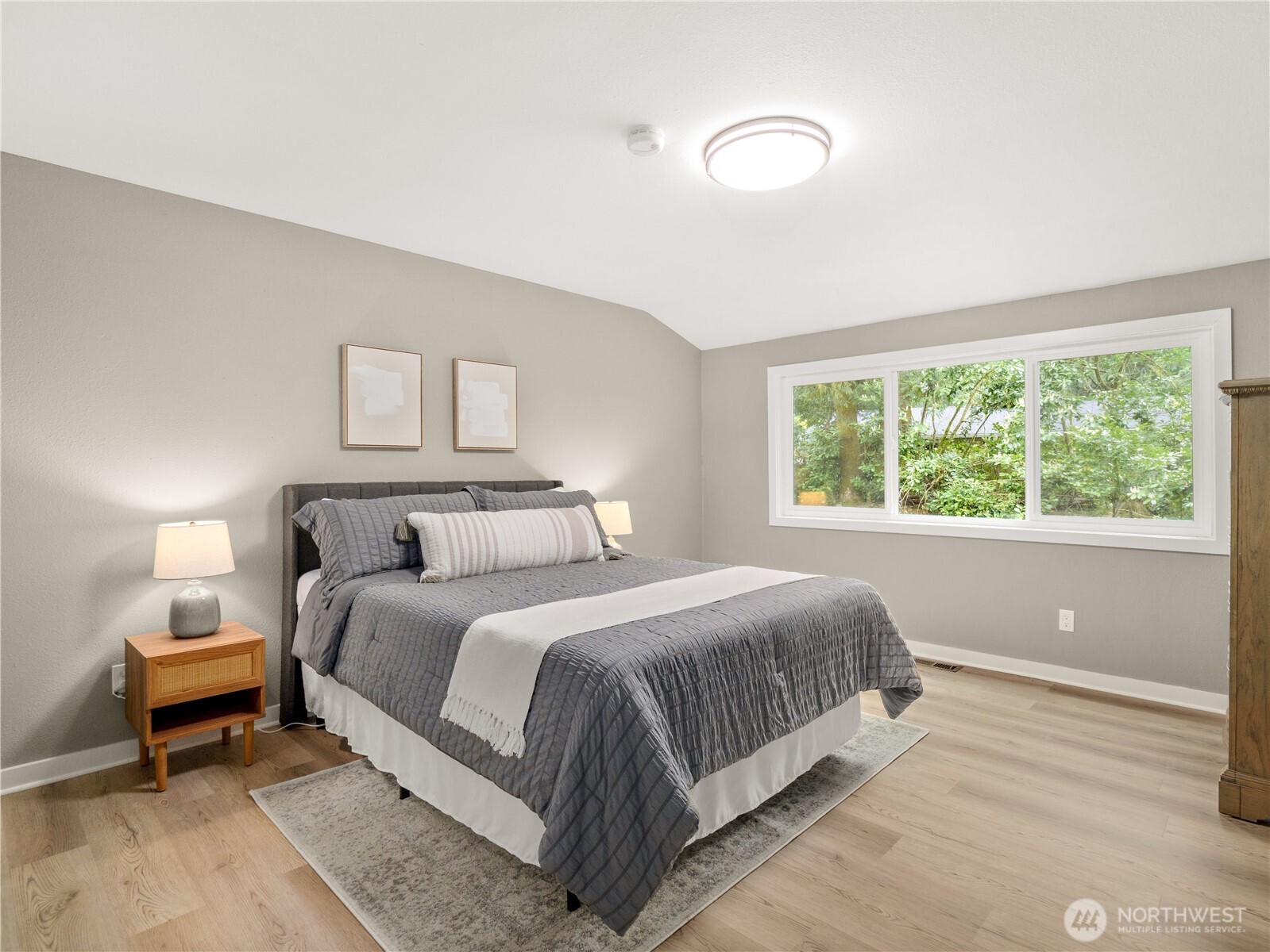 15245 260th Avenue SE, Issaquah, WA 98027