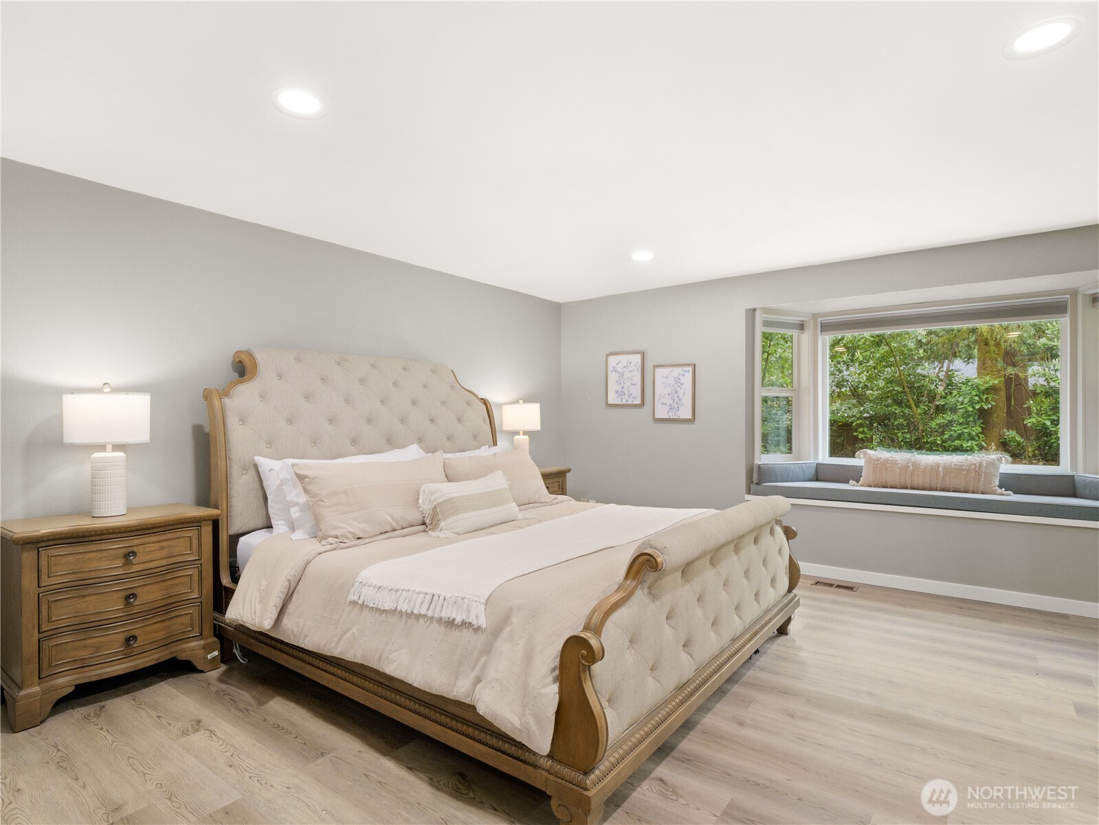 15245 260th Avenue SE, Issaquah, WA 98027