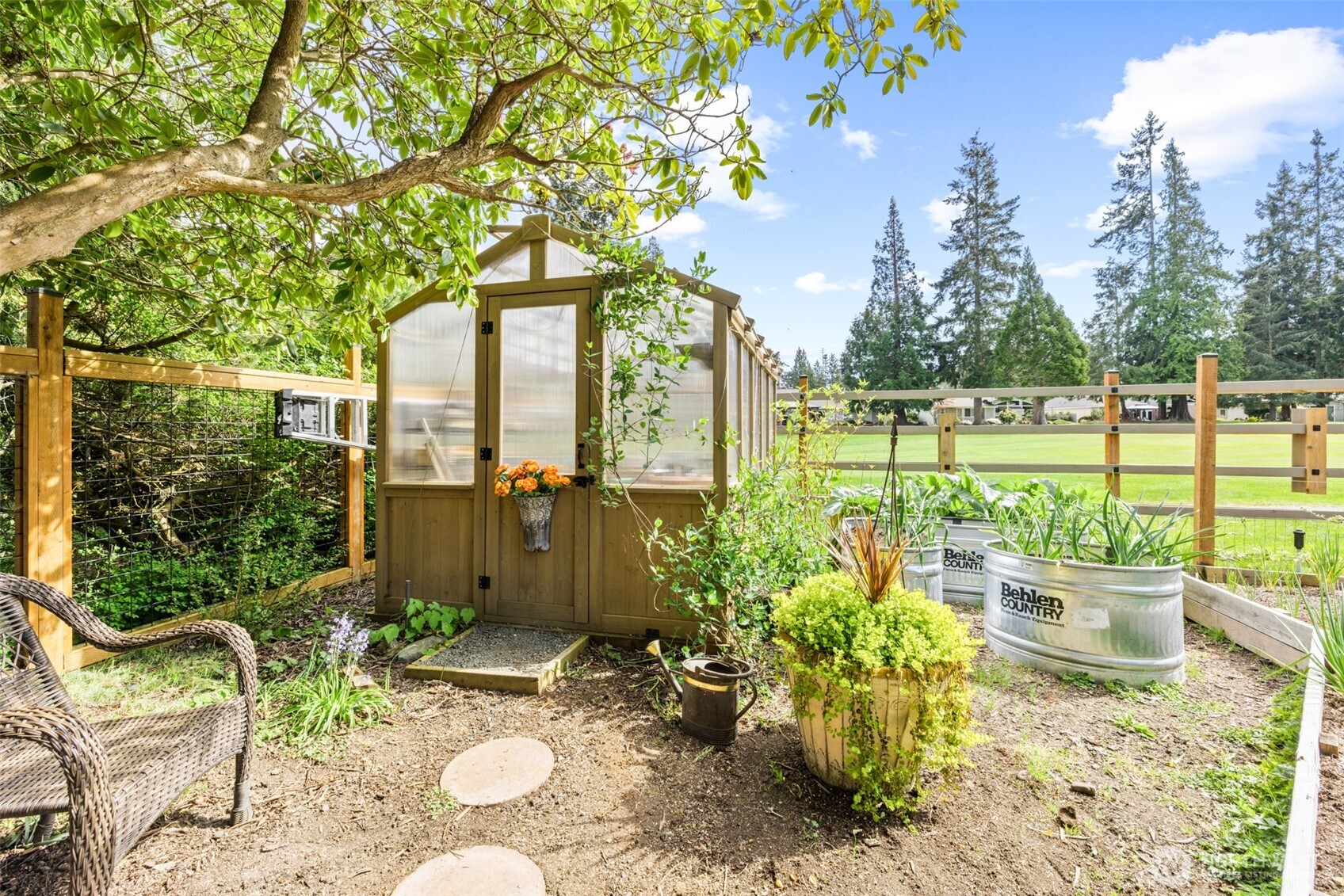121 Fairway Place , Sequim, WA 98382
