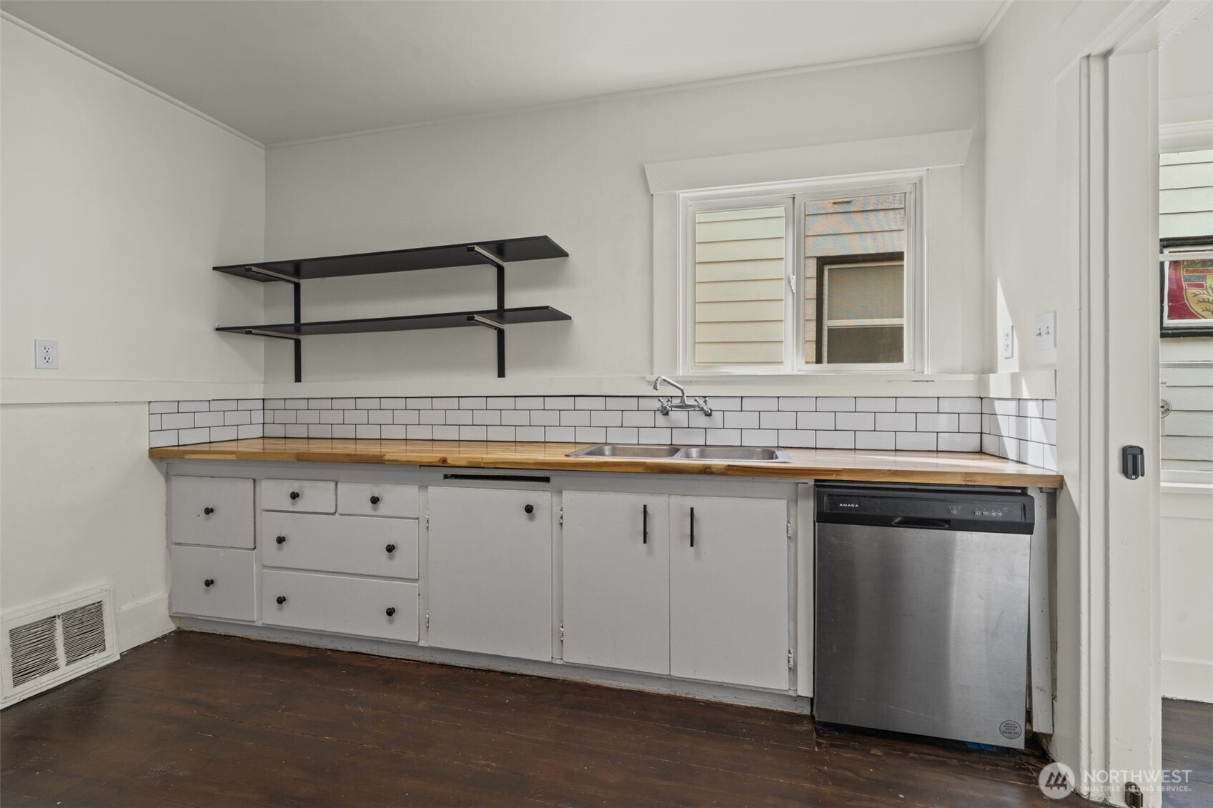616 S Adams , Tacoma, WA 98405