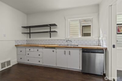 616 S Adams , Tacoma, WA 98405 - Photo 8