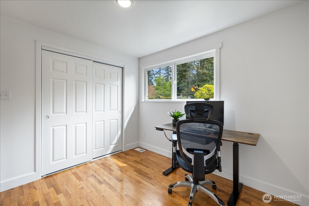 14115 75th Avenue NE, Kirkland, WA 98034