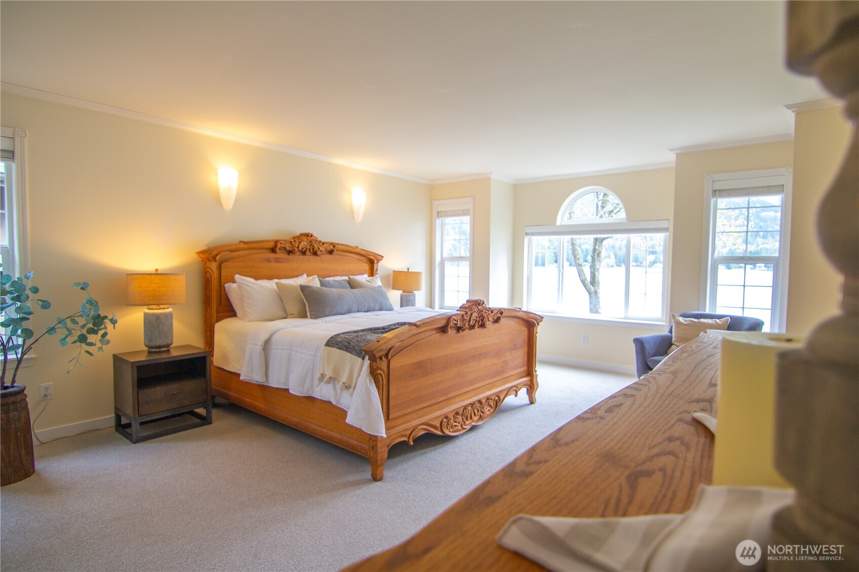 562 W Lake Samish Drive , Bellingham, WA 98229-9369