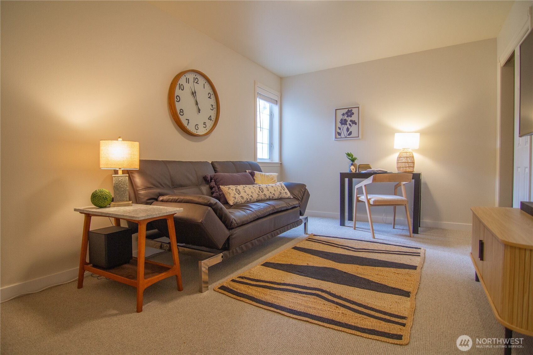 562 W Lake Samish Drive , Bellingham, WA 98229-9369