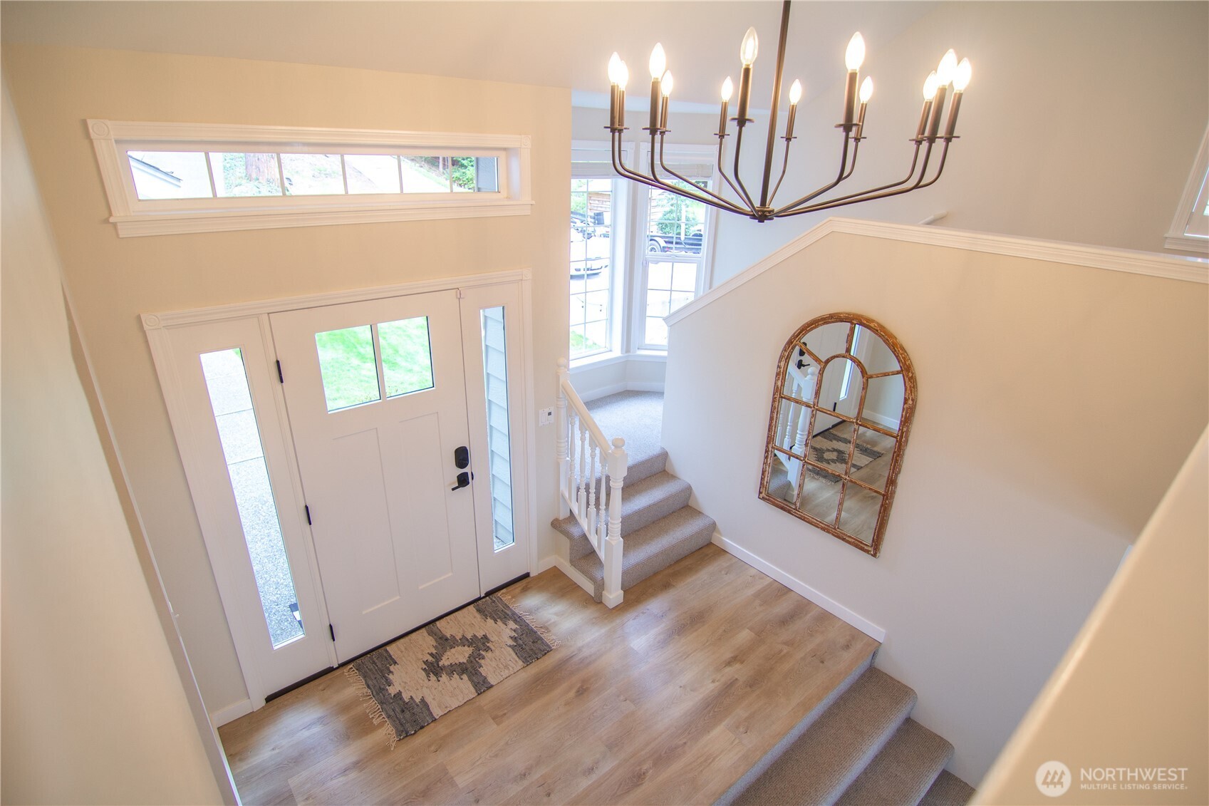 562 W Lake Samish Drive , Bellingham, WA 98229-9369