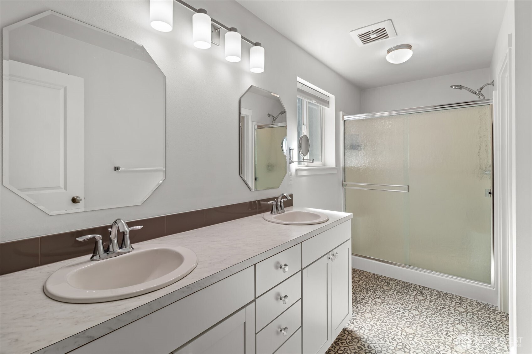 5588 State Route 508 , Morton, WA 98356