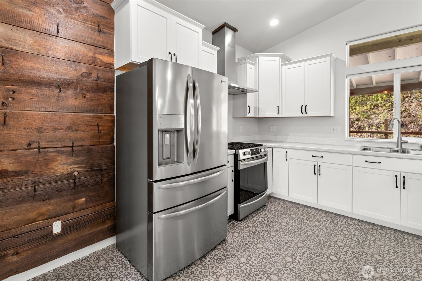 5588 State Route 508 , Morton, WA 98356