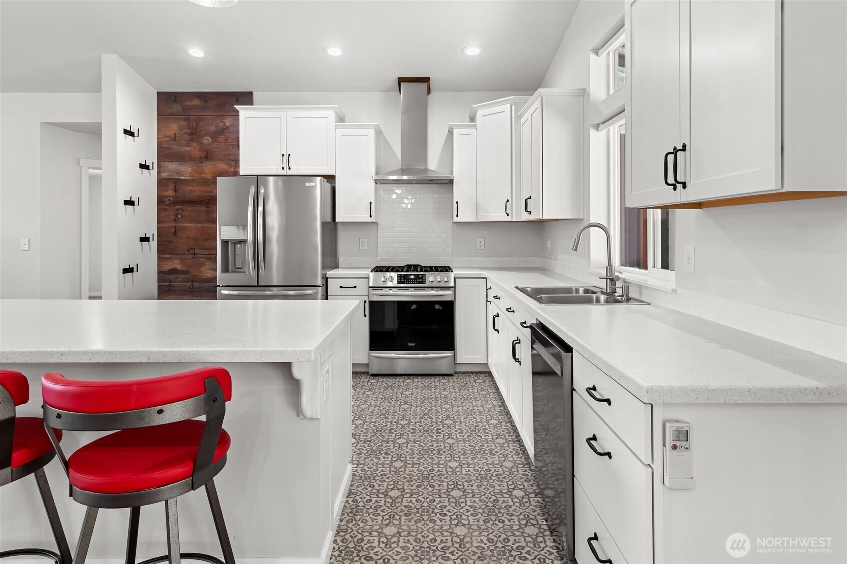 5588 State Route 508 , Morton, WA 98356