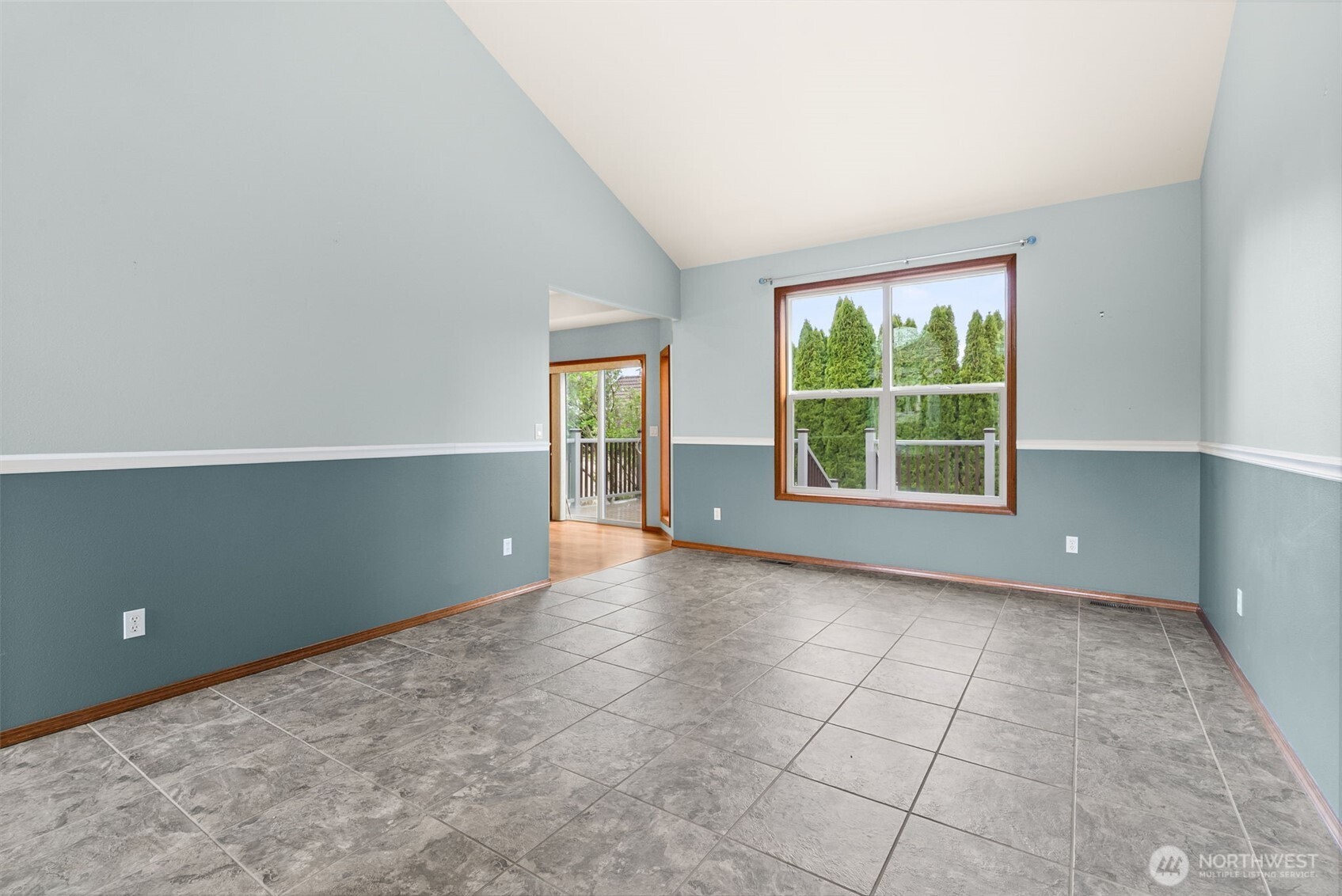 4129 Campus Green Loop NE, Lacey, WA 98516