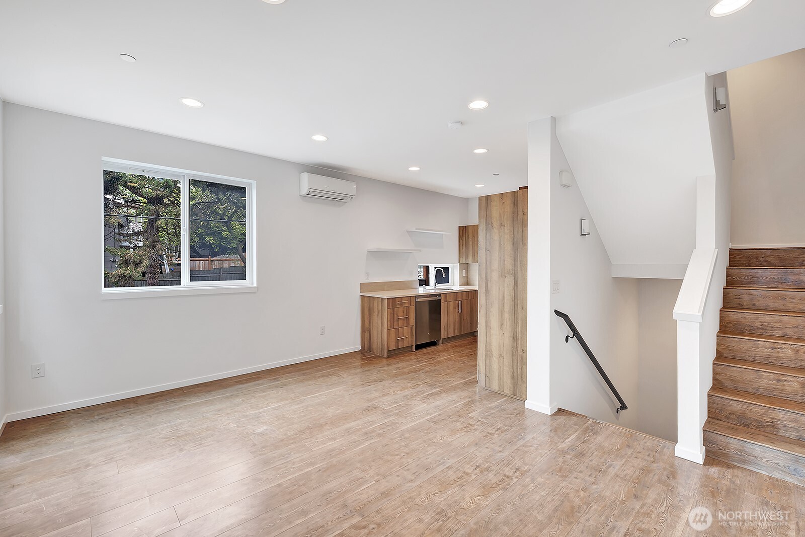 3216 15th Avenue W #B, Seattle, WA 98119